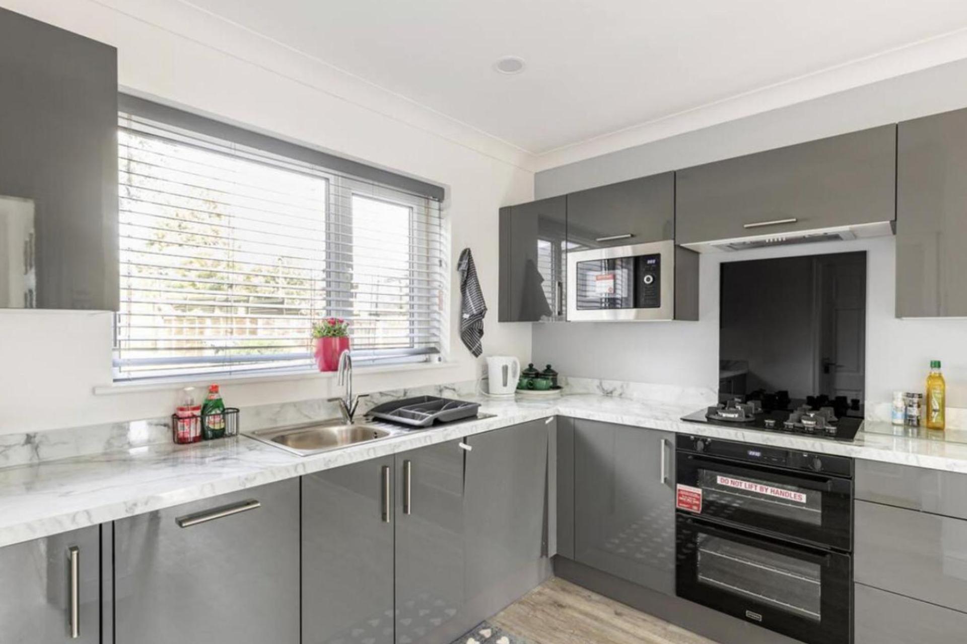 Come & Unwind In Charming 5 Bed House In Blackburn Blackburn  Zewnętrze zdjęcie